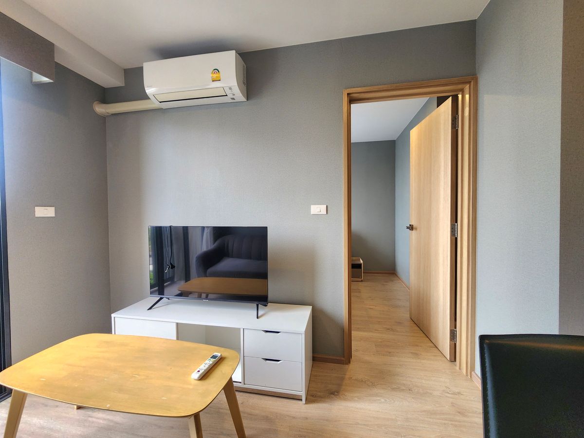 ให้เช่าคอนโดวงเวียนใหญ่ เจริญนคร : ไม่ว่างครับผม**สถานะตามภาพปกครับผม วิวสระน้ำ**ให้เช่า The Most อิสรภาพ ห้องชั้นบนสุดส่วนตัวที่สุด ไม่ร้อนแดดบ่าย สภาพใหม่มากพร้อมเข้าอยู่ SN517.4.181