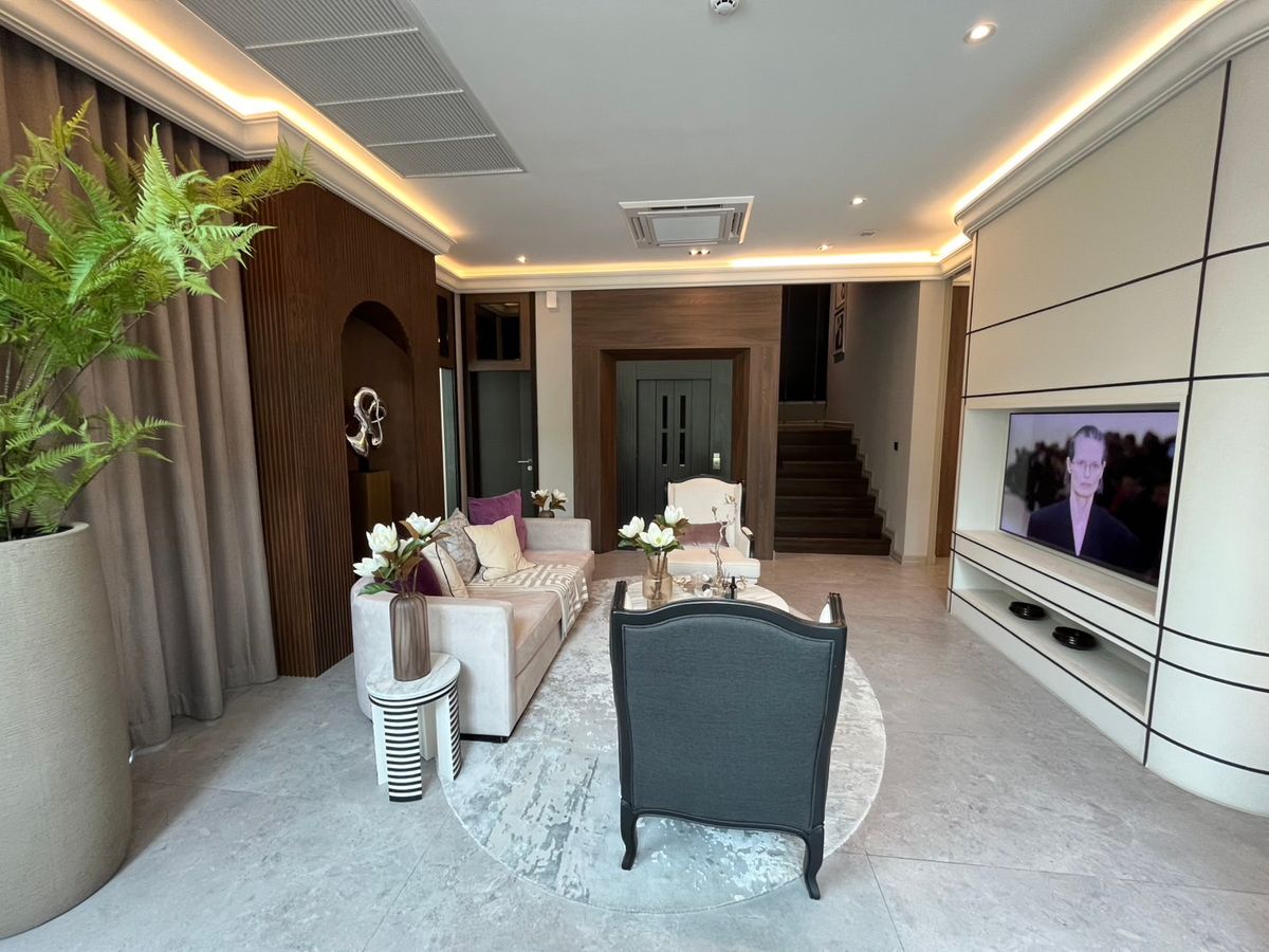 ขายบ้านลาดกระบัง สุวรรณภูมิ : 🏡 ขายบ้านเดี่ยว 3 ชั้น TYPE BETHESDA โครงการ Grand Bangkok Boulevard Yard บางนา — บ้านหรูระดับ Super Luxury ที่สุดแห่งความสง่างาม