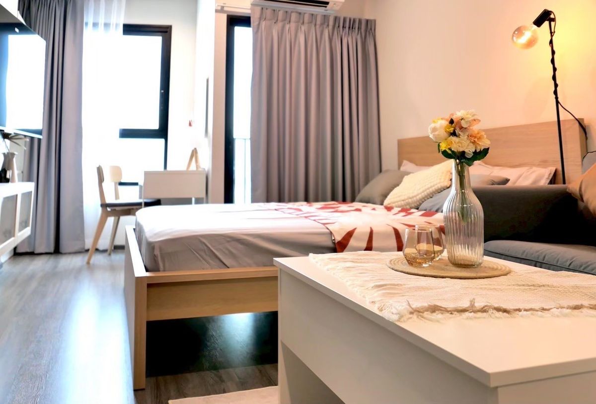 ให้เช่าคอนโดเสรีไทย-นิด้า : ให้เช่า Ideo รามคำแหง - ลำสาลี สเตชั่น ห้องแต่งสวย เฟอร์ครบ พร้อมเข้าอยู่ ราคา 12000 ฿