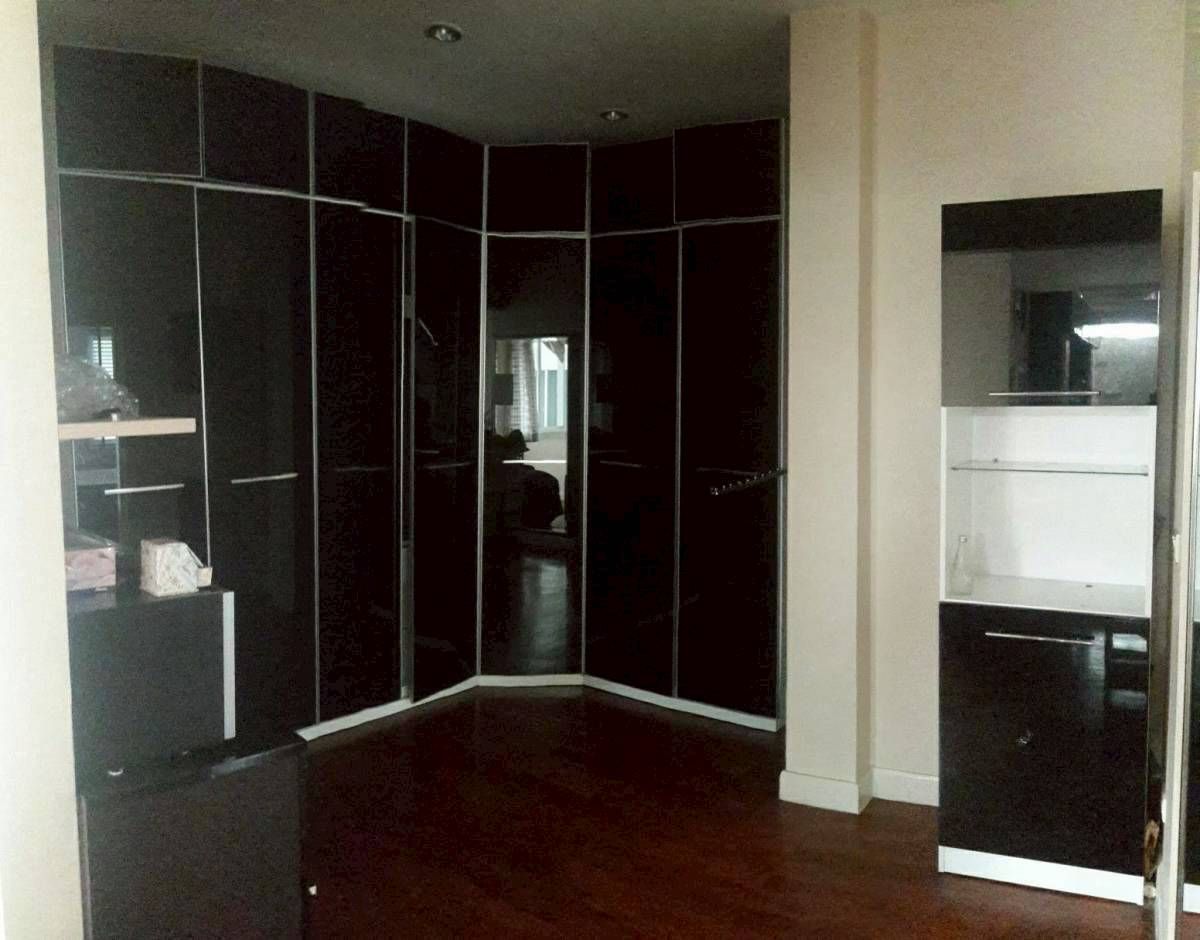 HouseKaset Nawamin,Ladplakao : • 𝐑𝐞𝐧𝐭/𝐒𝐚𝐥𝐞 • 𝐆𝐁𝐁 𝐊𝐚𝐬𝐞𝐭 - 𝐍𝐚𝐰𝐚𝐦𝐢𝐧 • 𝟓 𝐁𝐞𝐝 𝟕 𝐁𝐚𝐭𝐡 • 𝟏𝟐𝟗 𝐒𝐪.𝐖. • 𝐅𝐮𝐥𝐥𝐲-𝐅𝐮𝐫𝐧𝐢𝐬𝐡𝐞𝐝 + 𝐒𝐰𝐢𝐦𝐦𝐢𝐦𝐠 𝐏𝐨𝐨𝐥 •    𝐋𝐢𝐧𝐞 𝐈𝐃 : 𝐕𝐚𝐬𝐬𝐢𝐥𝐲