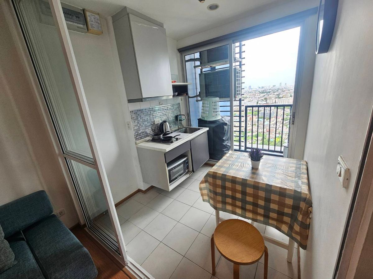 For RentCondoOnnut, Udomsuk : Beautiful room, make a new built -in cabinet for rent 1 bedroom, 1 bathroom, The Base Sukhumvit 77