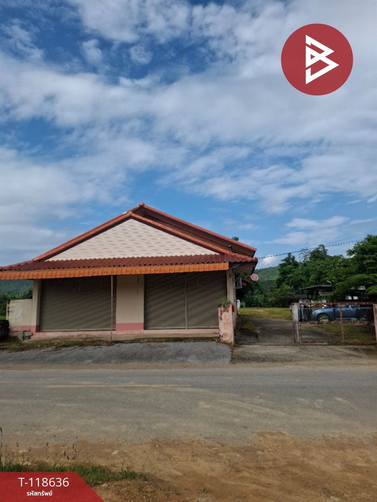 For SaleHouseChiang Rai : Single house for sale with land area of 1 rai 2 jobs, Chiang Rai