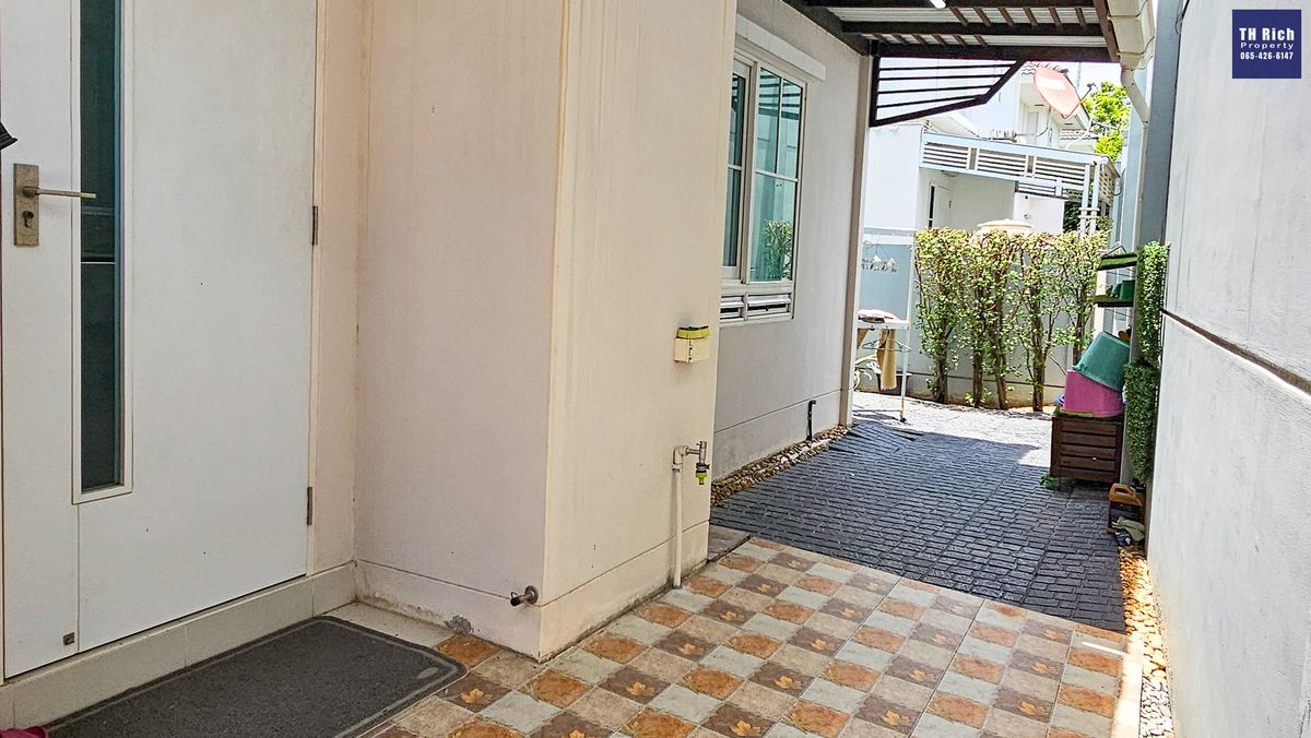 For SaleHouseBangna, Bearing, Lasalle : House for sale in Chaiyapruek Bangna, Km. 7, near Mega Bangna, 3 bedrooms, 3 water, 58 sq.w., complete with good location. Convenient to travel. Price 6.89 Delete.