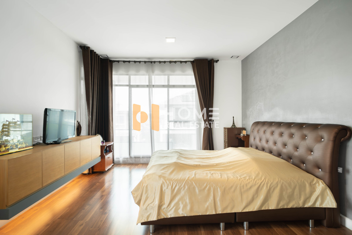 ขายบ้านลาดกระบัง สุวรรณภูมิ : บ้านแปลงมุม ไซส์กลาง แต่ราคาต่อตรว.ดีที่สุด!! 🔥 มัณฑนา อ่อนนุช - วงแหวน 4 / 4 ห้องนอน (ขาย), Manthana Onnut - Wongwan 4 / 4 Bedrooms (FOR SALE) FON241