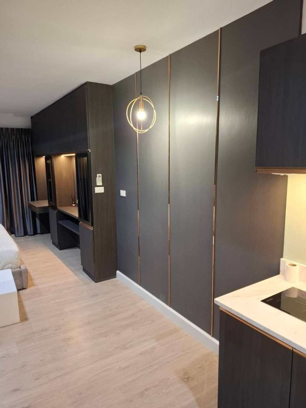 For SaleCondoPattanakan, Srinakarin : Next to the BTS Yellow Line, Hua Mak Station, near the Airport Link