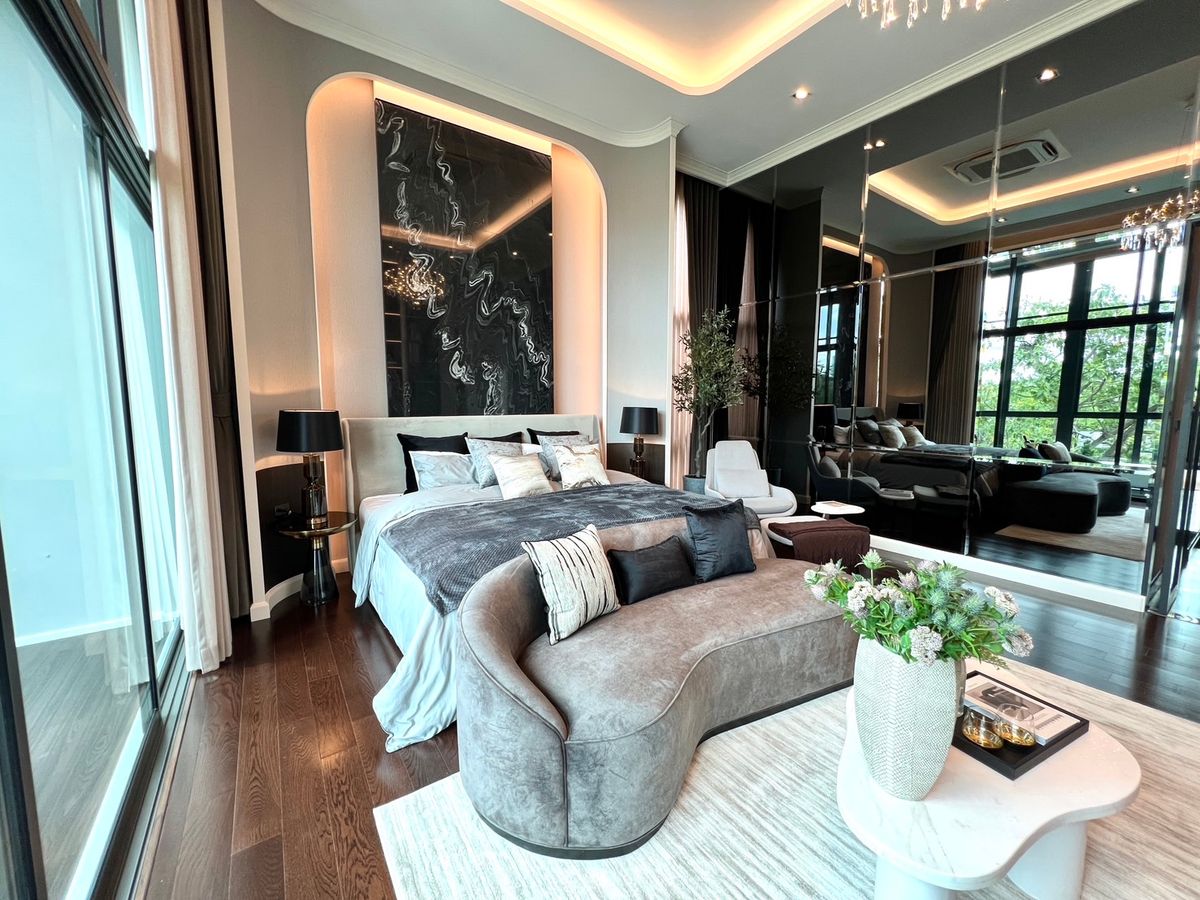 ขายบ้านนวมินทร์ รามอินทรา : 🔥Special price ราคาโปรพิเศษ🔥Bangkok Boulevard Signature รามอินทรา - วัชรพล | บ้านเดี่ยว 2 ชั้น ขนาด 516 ตร.ม. 125.1 ตร.ว. | 4 ห้องนอน 5 ห้องน้ำ 4 ที่จอด เริ่ม 29.9 MB ติดต่อนัดชม Tel.0922635410 (เอิร์ธ)