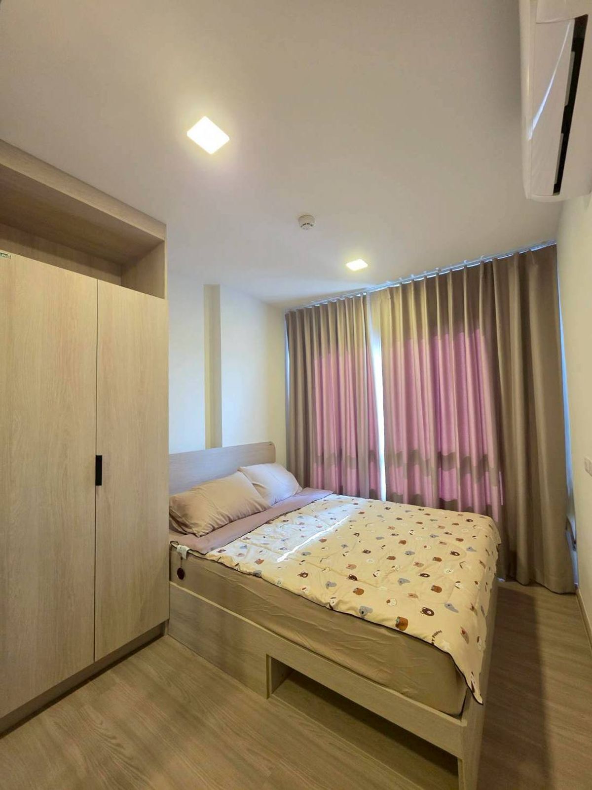 For RentCondoSriracha Laem Chabang Ban Bueng : 🏢 For Rent 💜 For Rent 🔹 DCONDO VALE Sriracha, a new condo ready to be near Kaset Sriracha University. Price 7,000/month