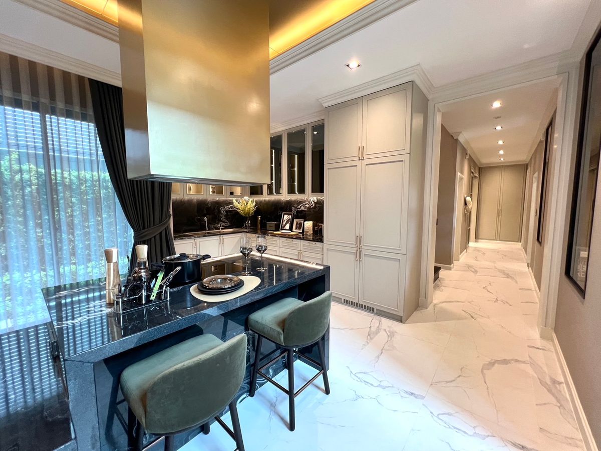 ขายบ้านนวมินทร์ รามอินทรา : 🔥Special price ราคาโปรพิเศษ🔥Bangkok Boulevard Signature รามอินทรา - วัชรพล | บ้านเดี่ยว 2 ชั้น ขนาด 516 ตร.ม. 125.1 ตร.ว. | 4 ห้องนอน 5 ห้องน้ำ 4 ที่จอด เริ่ม 29.9 MB ติดต่อนัดชม Tel.0922635410 (เอิร์ธ)