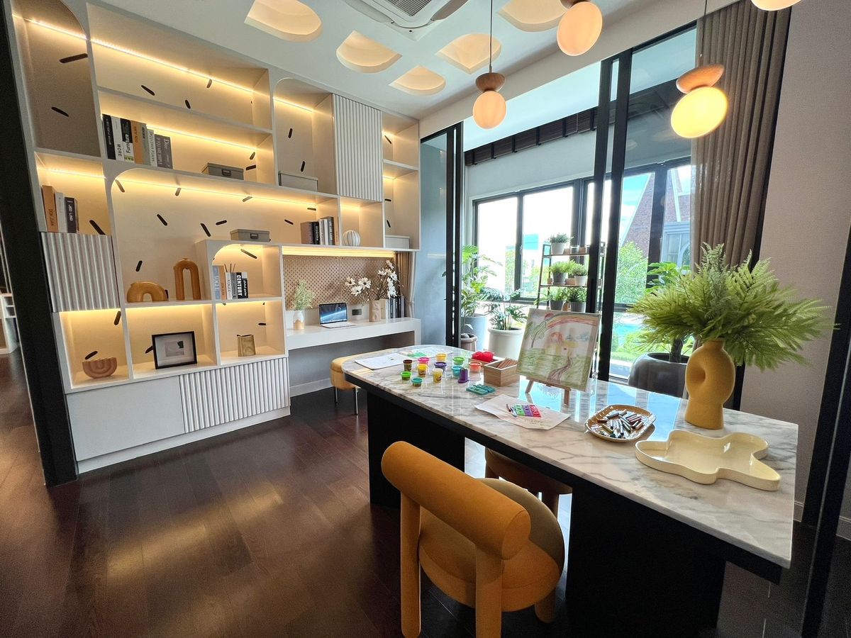 ขายบ้านนวมินทร์ รามอินทรา : 🔥Hot Deal โปรโมชั่นลดโหด🔥Bangkok Boulevard Signature รามอินทรา - วัชรพล | บ้านเดี่ยว 2 ชั้น ขนาด 391 ตร.ม. 87.4 ตร.ว. | 4 ห้องนอน 5 ห้องน้ำ 4 ที่จอด เริ่ม 20 MB ติดต่อนัดชม Tel.0922635410 (เอิร์ธ)