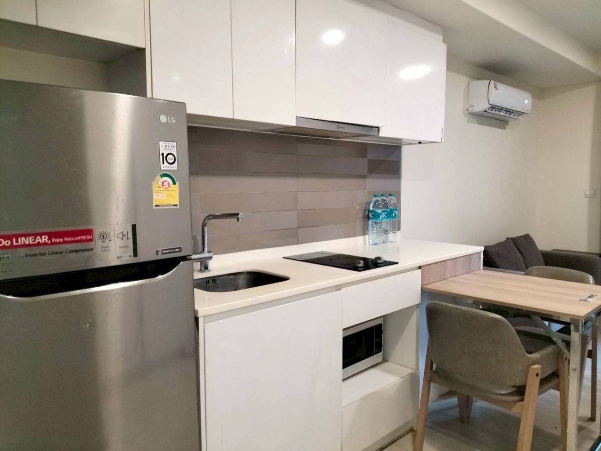 For RentCondoRama9, Petchburi, RCA : Urgent rent 🔥 MAESTRO 03 / Line: Namfonkonderm / Tel: 0947326965, 080-269-4617