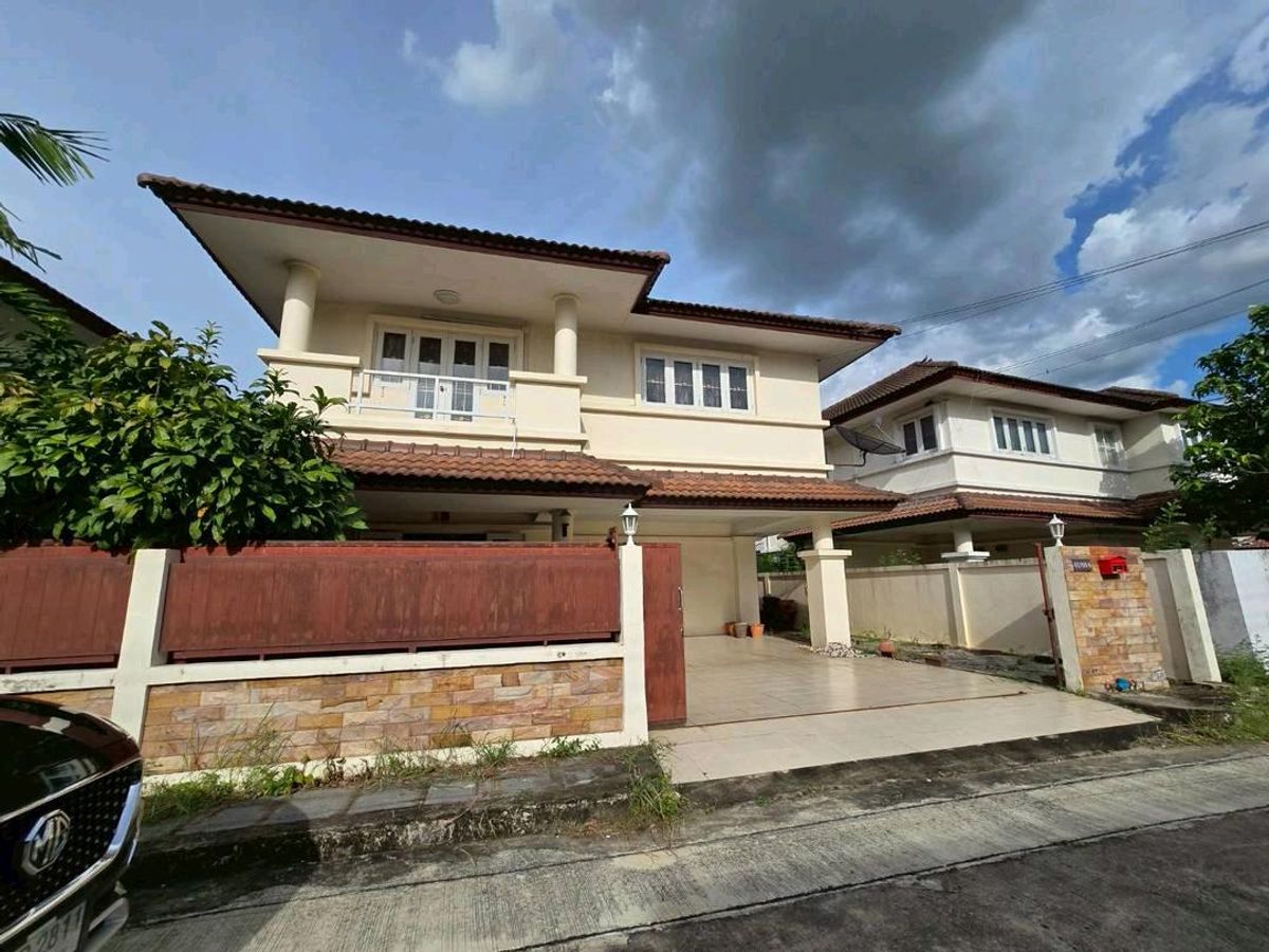 ให้เช่าบ้านมีนบุรี-ร่มเกล้า : (บ้านเดี่ยวให้เช่า) หมู่บ้าน โรยัล ปาร์ค วิลล์ ซอยสุวินทวงศ์ 44 พร้อมเฟอร์นิเจอร์และเครื่องใช้ไฟฟ้า 
