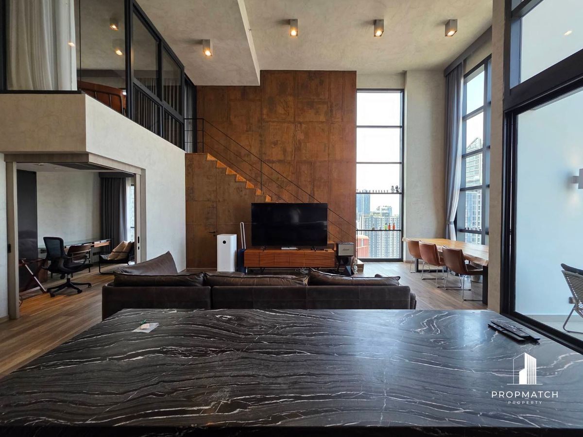 ขายคอนโดสุขุมวิท อโศก ทองหล่อ : ✨Flash Deal ✨The Lofts Asoke ( 3Bed 2Bath 145SQM.) พร้อมอยู่ ! เพียง 42,000,000 บาท Tel.0981315848 @propmatch