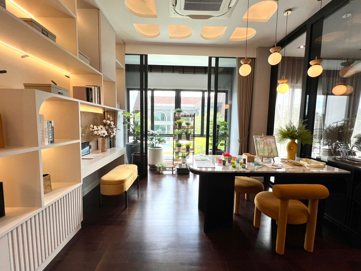 ขายบ้านนวมินทร์ รามอินทรา : 🔥Hot Deal โปรโมชั่นลดโหด🔥Bangkok Boulevard Signature รามอินทรา - วัชรพล | บ้านเดี่ยว 2 ชั้น ขนาด 391 ตร.ม. 87.4 ตร.ว. | 4 ห้องนอน 5 ห้องน้ำ 4 ที่จอด เริ่ม 20 MB ติดต่อนัดชม Tel.0922635410 (เอิร์ธ)