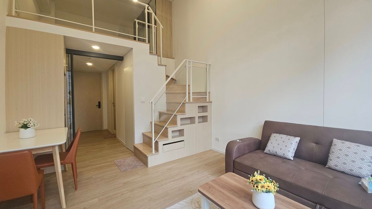 For RentCondoRama9, Petchburi, RCA : 🔴22,000 ฿ 🔴 𝐋𝐚𝐧𝐝𝐦𝐚𝐫𝐤 @ 𝐌𝐑𝐓𝐀 𝐌𝐑𝐓𝐀 𝐌𝐑𝐓𝐀 𝐌𝐑𝐓𝐀 𝐒𝐭𝐚𝐭𝐢𝐨𝐧┃ Landmark at MRT E Station ✅ Near MRT Rama 9, happy to service 🙏 Interested in greeting 𝙇𝙄𝙉𝙀 (very fast answer): 📱 Property code 6808-1008📱: ID: @ bbcondo88