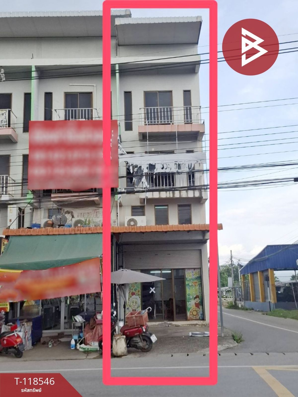 For SaleShop HousePhayao : 3 -storey commercial building for sale in an area of 19.5 square wah, Chiang Kham Phayao District, good location on the road