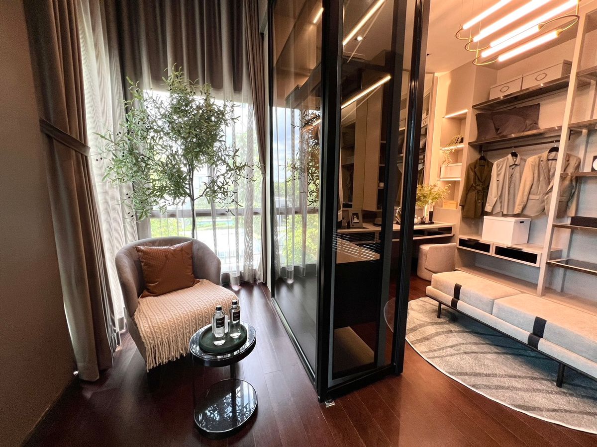 ขายบ้านนวมินทร์ รามอินทรา : 🔥Hot Deal ซื้อตรงโครงการ🔥Bangkok Boulevard Signature รามอินทรา - วัชรพล | บ้านเดี่ยว 2 ชั้น ขนาด 439 ตร.ม. 101.9 ตร.ว. | 4 ห้องนอน 5 ห้องน้ำ 4 ที่จอด เริ่ม 25.9 MB ติดต่อนัดชม Tel.0922635410 (เอิร์ธ)