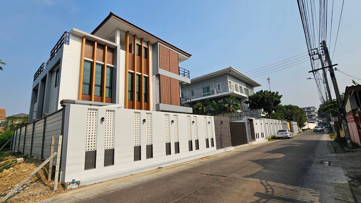 For SaleHome OfficePhutthamonthon, Salaya : ‼ ️ Great value‼ ️ Home 3-story home office near Borommaratchachonnani (Inbound) Phutthamonthon 2-3