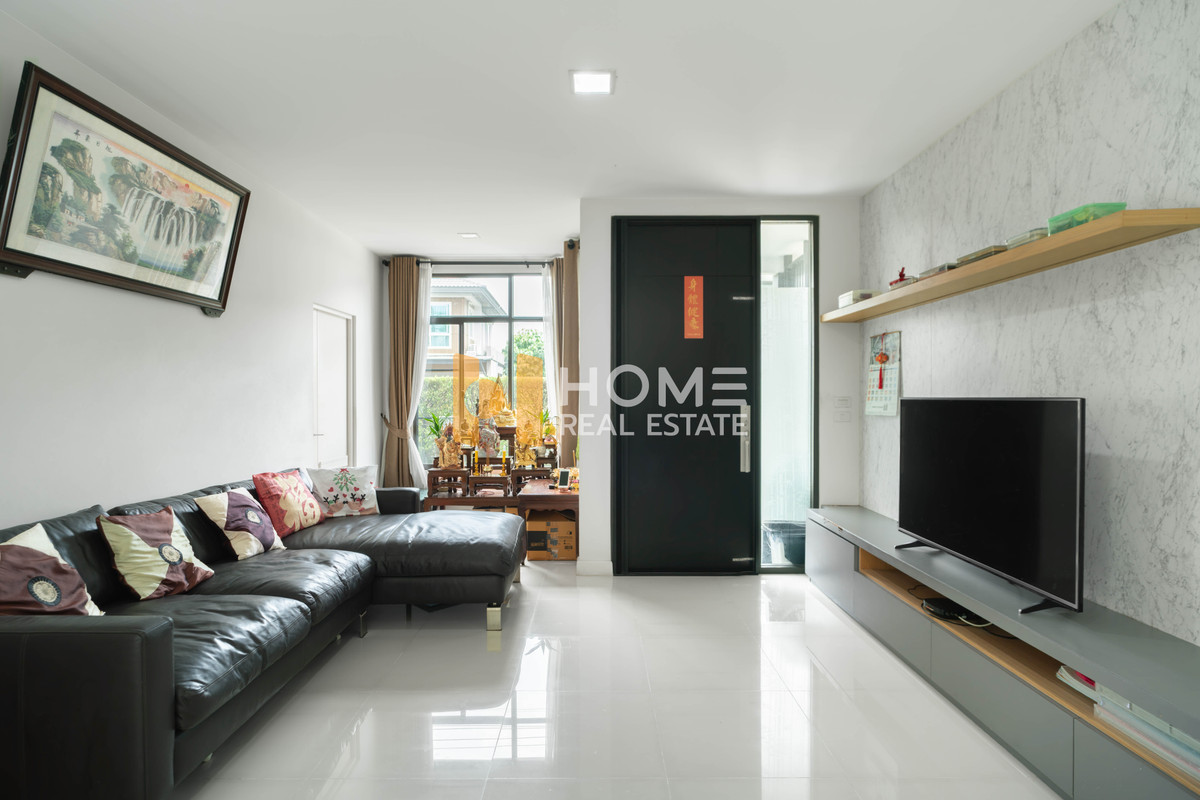 ขายบ้านลาดกระบัง สุวรรณภูมิ : บ้านแปลงมุม ไซส์กลาง แต่ราคาต่อตรว.ดีที่สุด!! 🔥 มัณฑนา อ่อนนุช - วงแหวน 4 / 4 ห้องนอน (ขาย), Manthana Onnut - Wongwan 4 / 4 Bedrooms (FOR SALE) FON241