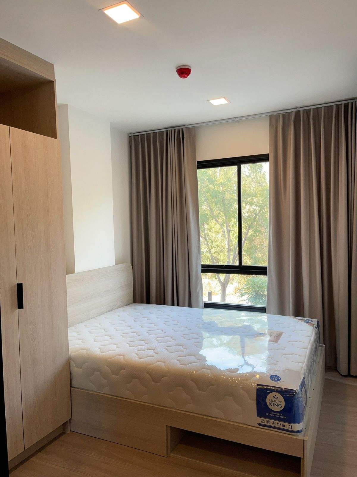For RentCondoSriracha Laem Chabang Ban Bueng : 🏢 For Rent 💜 For Rent 🔹 DCONDO VALE Sriracha, a new condo ready to be near Kaset Sriracha University. Price 8,500/month