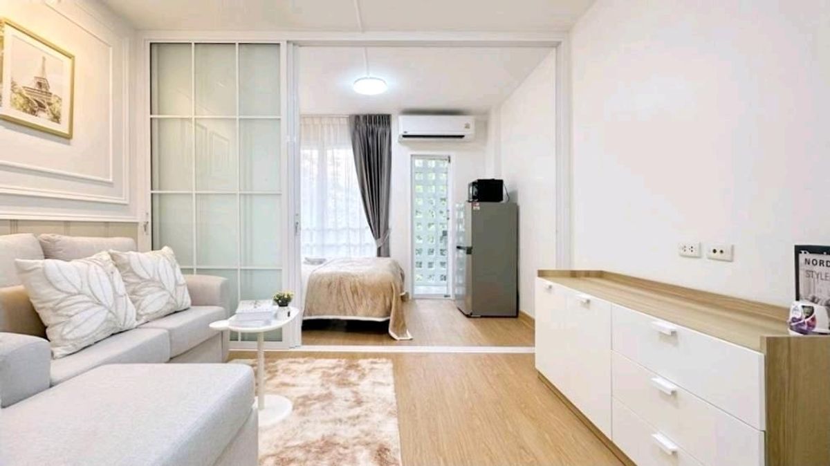 ขายคอนโดพระราม 9 เพชรบุรีตัดใหม่ RCA : ✨️เลิกจ่ายค่าเช่าแพง ๆ แล้วมาผ่อนคอนโดสบาย ๆ กันเถอะ!🌳 i-House Laguna Garden RCA (ไอ-เฮ้าส์ ลากูน่า การ์เด้น อาร์ซีเอ)🌳 ห้องสวย พร้อมอยู่ ทำเลกลางเมือง เดินทางง่ายสุดๆ✨️