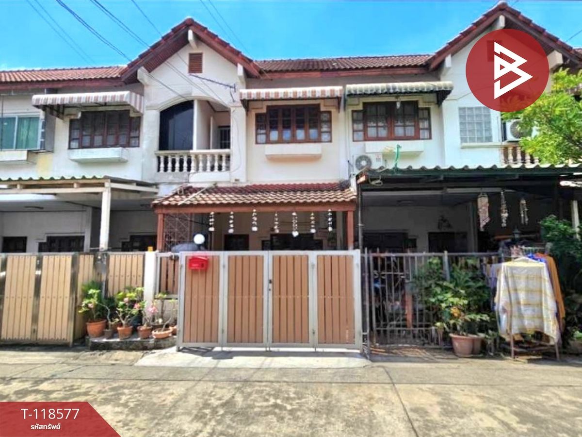 ขายทาวน์โฮมเกษตรศาสตร์ รัชโยธิน : ขายทาวน์เฮ้าส์ หมู่บ้านสวยริมบึง รามอินทรา67 บางเขน กรุงเทพมหานคร