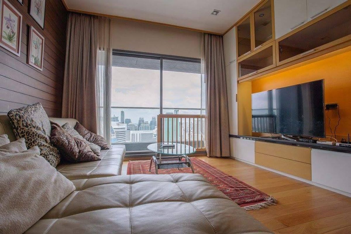 ให้เช่าคอนโดนานา : for rent Hyde Sukhumvit 13 //2b2b// 107 sq.m