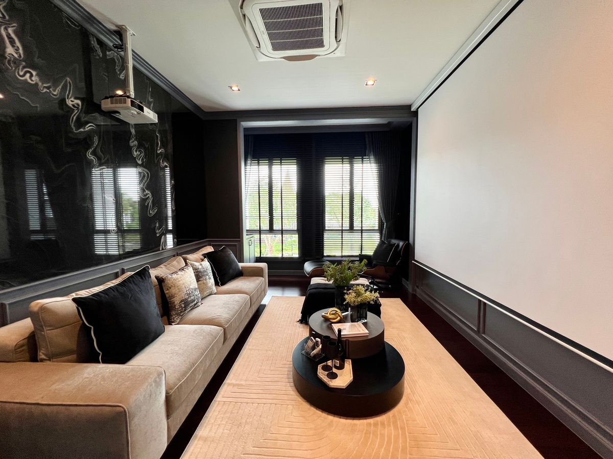 ขายบ้านนวมินทร์ รามอินทรา : 🔥Special price ราคาโปรพิเศษ🔥Bangkok Boulevard Signature รามอินทรา - วัชรพล | บ้านเดี่ยว 2 ชั้น ขนาด 516 ตร.ม. 125.1 ตร.ว. | 4 ห้องนอน 5 ห้องน้ำ 4 ที่จอด เริ่ม 29.9 MB ติดต่อนัดชม Tel.0922635410 (เอิร์ธ)