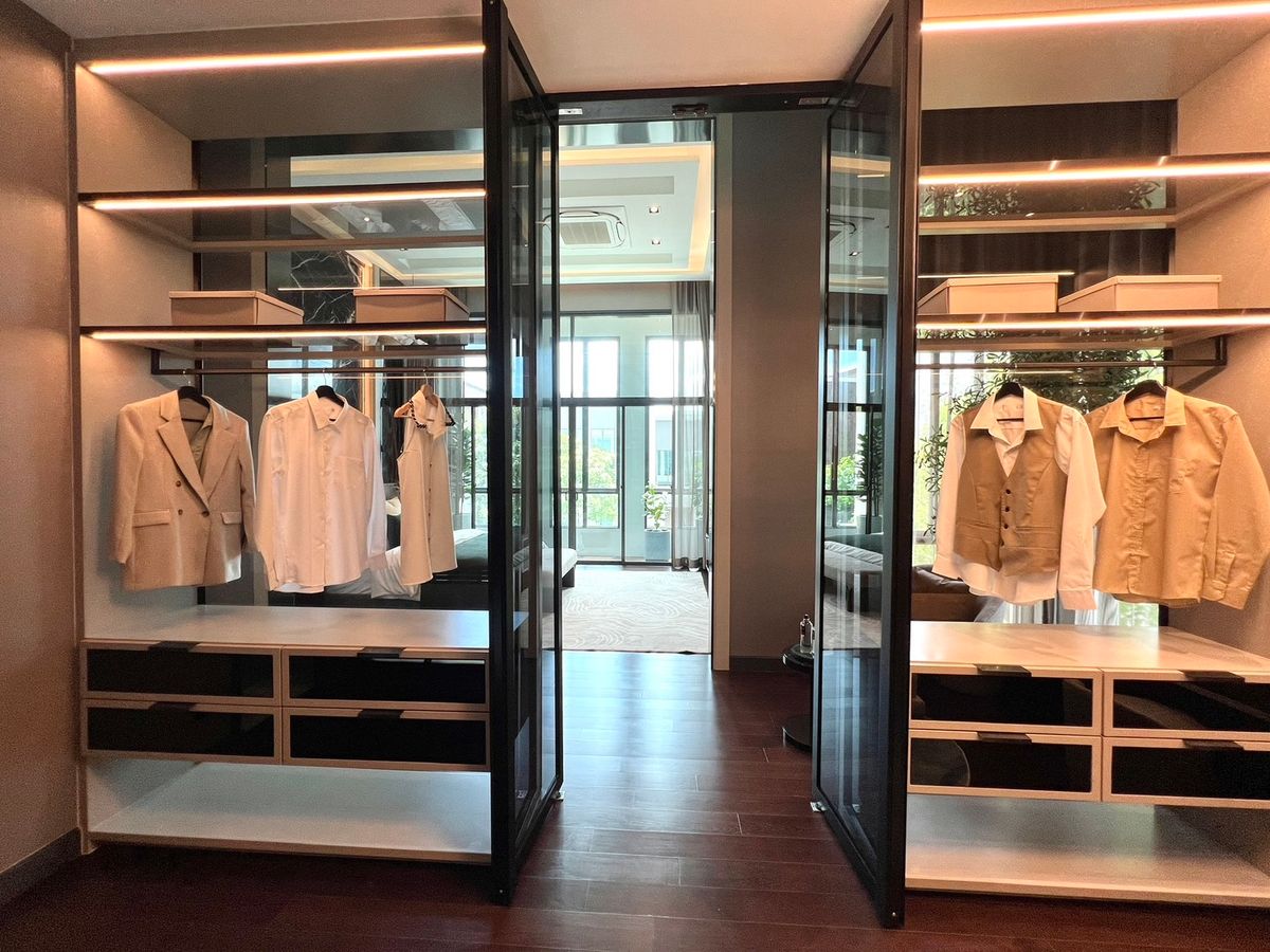 ขายบ้านนวมินทร์ รามอินทรา : 🔥Hot Deal ซื้อตรงโครงการ🔥Bangkok Boulevard Signature รามอินทรา - วัชรพล | บ้านเดี่ยว 2 ชั้น ขนาด 439 ตร.ม. 101.9 ตร.ว. | 4 ห้องนอน 5 ห้องน้ำ 4 ที่จอด เริ่ม 25.9 MB ติดต่อนัดชม Tel.0922635410 (เอิร์ธ)