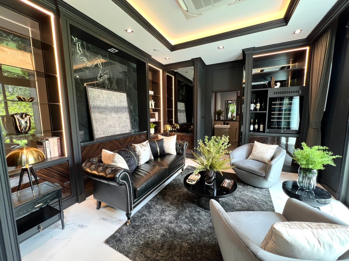 ขายบ้านนวมินทร์ รามอินทรา : 🔥Special price ราคาโปรพิเศษ🔥Bangkok Boulevard Signature รามอินทรา - วัชรพล | บ้านเดี่ยว 2 ชั้น ขนาด 516 ตร.ม. 125.1 ตร.ว. | 4 ห้องนอน 5 ห้องน้ำ 4 ที่จอด เริ่ม 29.9 MB ติดต่อนัดชม Tel.0922635410 (เอิร์ธ)