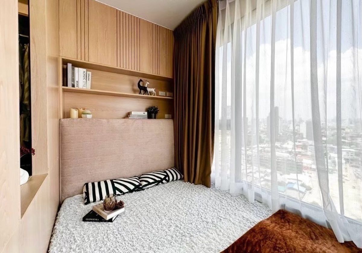 ขายคอนโดลาดพร้าว เซ็นทรัลลาดพร้าว : ทำเลศักยภาพ – ลาดพร้าว รายล้อมด้วยไลฟ์สไตล์และความสะดวกสบาย อยู่ใจกลางย่านที่ครบครัน ทั้งศูนย์การค้า โรงเรียน สวนสาธารณะ และศูนย์ธุรกิจ 