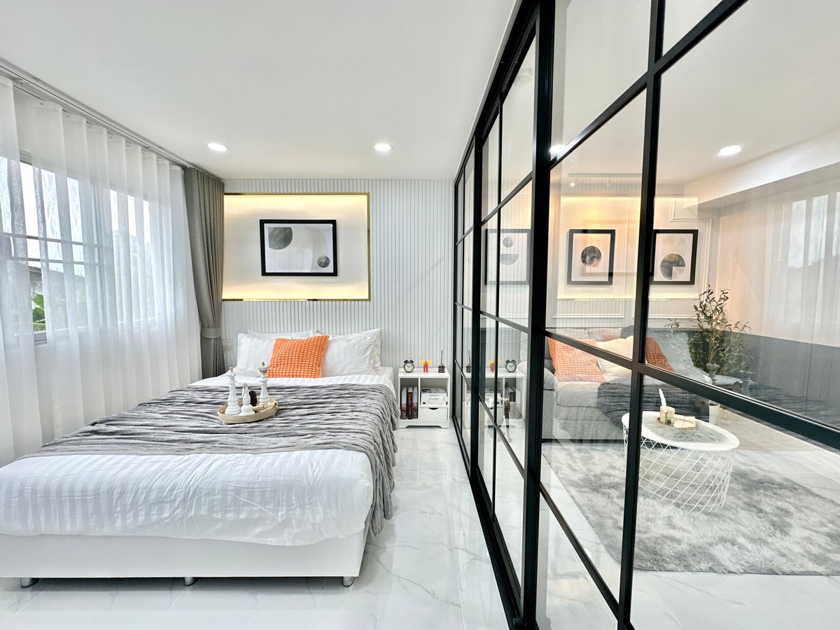 For SaleCondoLadprao101, Happy Land, The Mall Bang Kapi : Lumphini Condo for sale in the new Renovate, ready to stay, very beautiful.