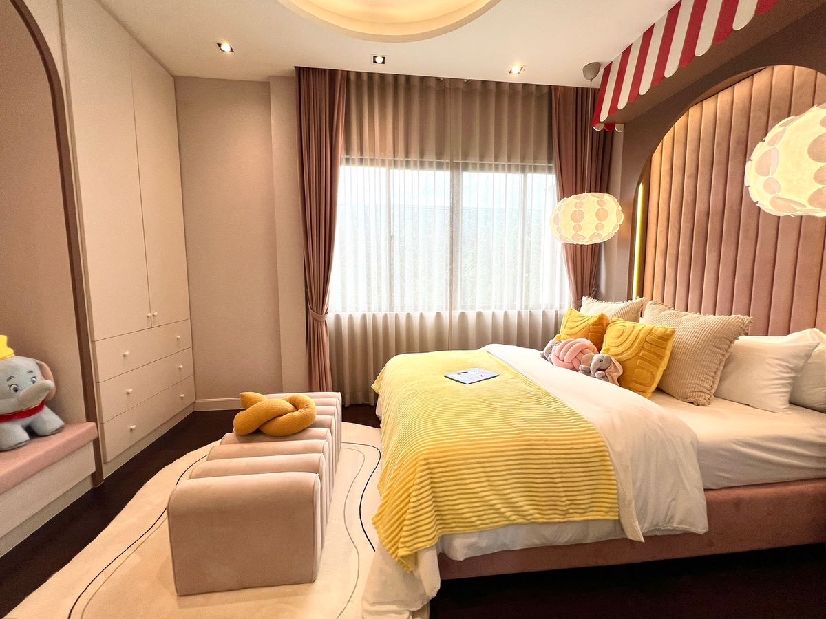 ขายบ้านนวมินทร์ รามอินทรา : 🔥Hot Deal โปรโมชั่นลดโหด🔥Bangkok Boulevard Signature รามอินทรา - วัชรพล | บ้านเดี่ยว 2 ชั้น ขนาด 391 ตร.ม. 87.4 ตร.ว. | 4 ห้องนอน 5 ห้องน้ำ 4 ที่จอด เริ่ม 20 MB ติดต่อนัดชม Tel.0922635410 (เอิร์ธ)