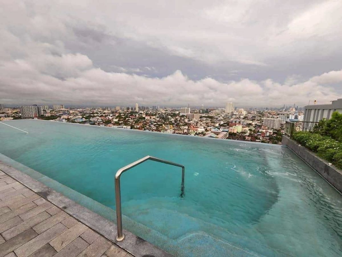 For SaleCondoPinklao, Charansanitwong : ✨ Condo near Siriraj is only 2 kilometers.