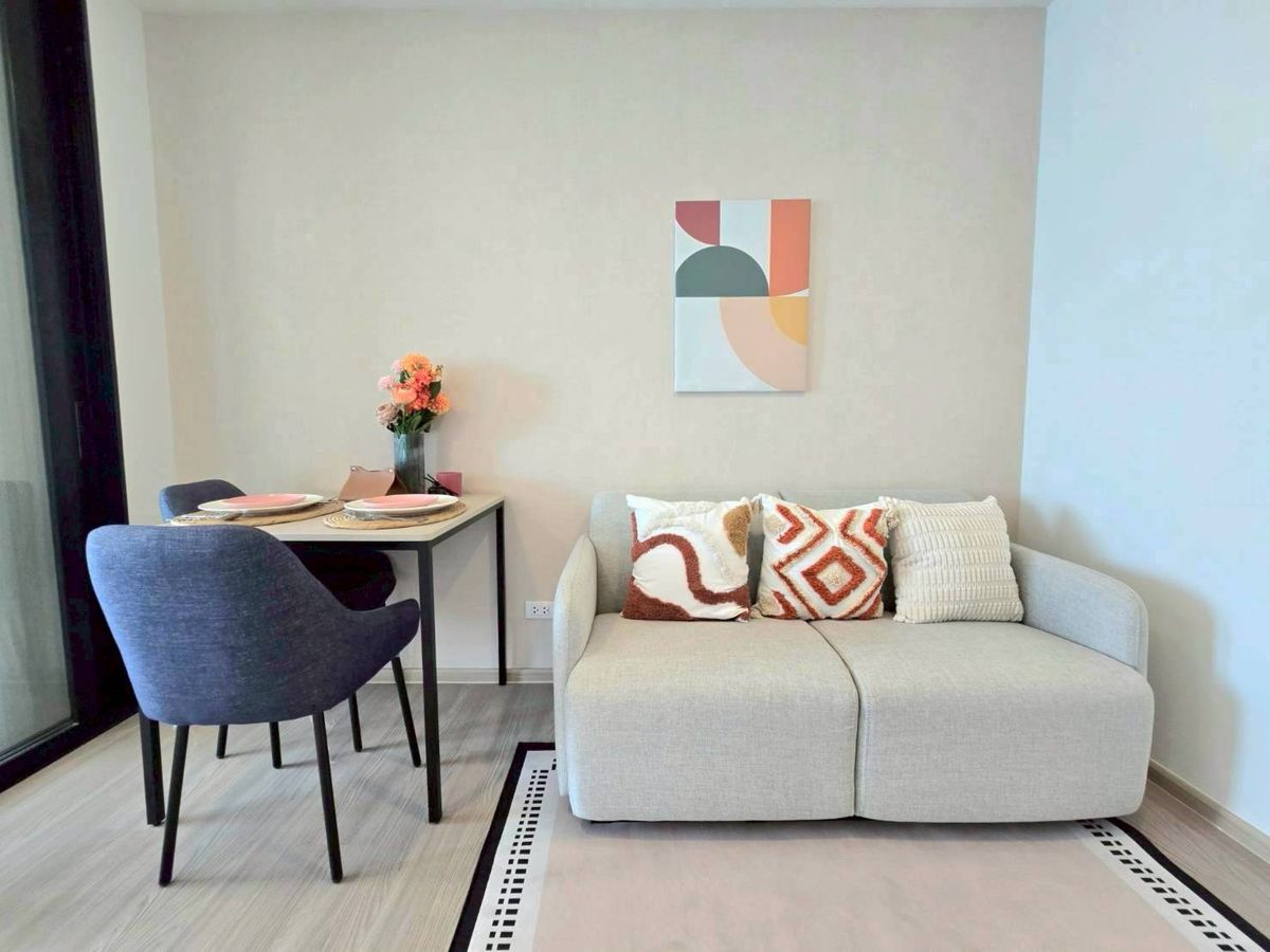 For RentCondoSriracha Laem Chabang Ban Bueng : 🏢 For Rent 💜 For Rent 🔹 DCONDO VALE Sriracha, a new condo ready to be near Kaset Sriracha University. Price 8,000/month