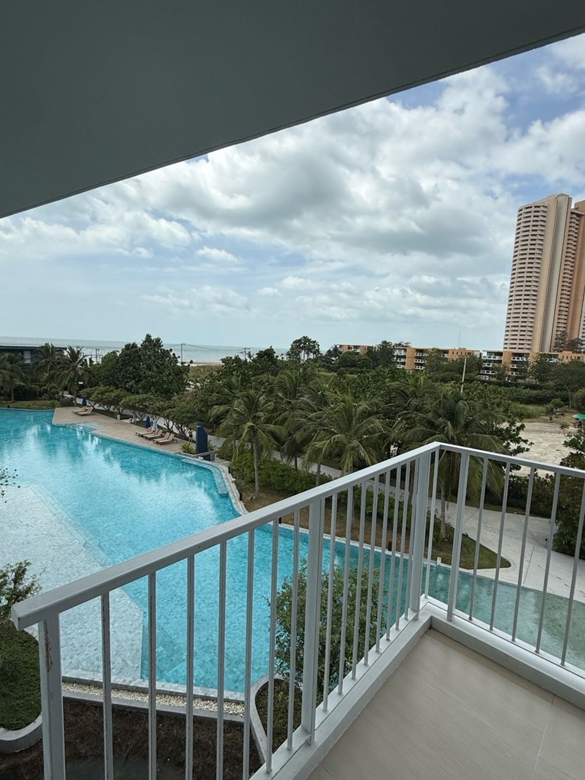 For SaleCondoCha-am Phetchaburi : Condo for sale, Blue Safe