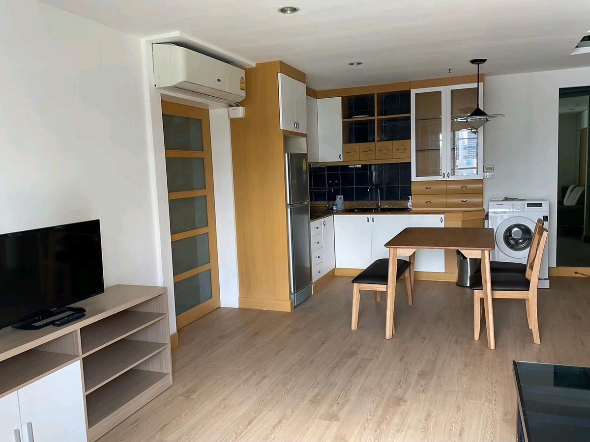 คอนโดนานา : Sukhumvit Suite ว่างพร้อมอยู่