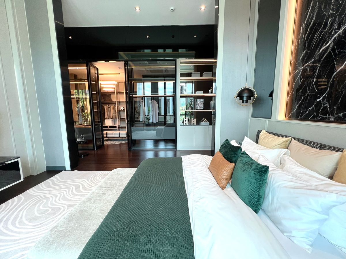 ขายบ้านนวมินทร์ รามอินทรา : 🔥Hot Deal ซื้อตรงโครงการ🔥Bangkok Boulevard Signature รามอินทรา - วัชรพล | บ้านเดี่ยว 2 ชั้น ขนาด 439 ตร.ม. 101.9 ตร.ว. | 4 ห้องนอน 5 ห้องน้ำ 4 ที่จอด เริ่ม 25.9 MB ติดต่อนัดชม Tel.0922635410 (เอิร์ธ)