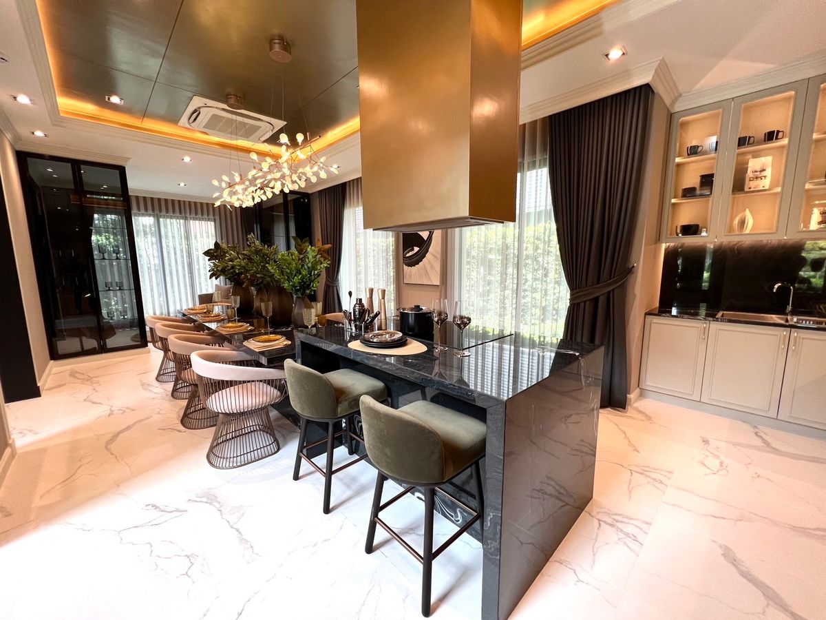 ขายบ้านนวมินทร์ รามอินทรา : 🔥Special price ราคาโปรพิเศษ🔥Bangkok Boulevard Signature รามอินทรา - วัชรพล | บ้านเดี่ยว 2 ชั้น ขนาด 516 ตร.ม. 125.1 ตร.ว. | 4 ห้องนอน 5 ห้องน้ำ 4 ที่จอด เริ่ม 29.9 MB ติดต่อนัดชม Tel.0922635410 (เอิร์ธ)