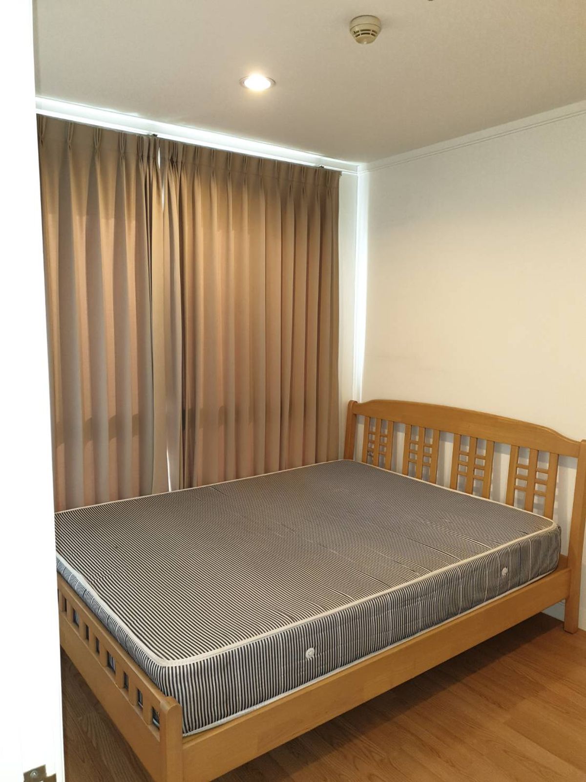 For RentCondoChaengwatana, Muangthong : Lumpini Ville Pakkred 🔥 Rental 5,500 baht 🔥 Building B 32 🔥 The room is ready 🔥 Near Pak Kret Intersection