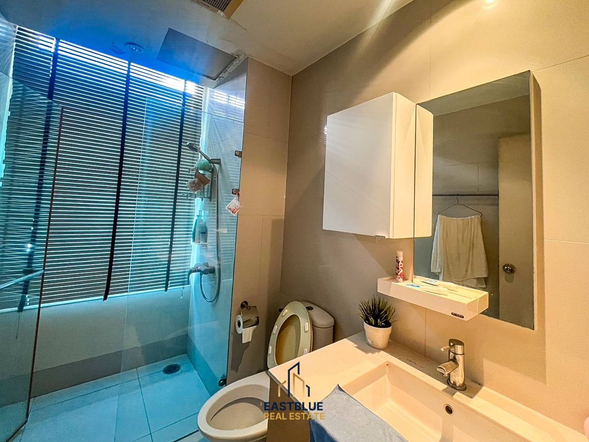 ขายคอนโดราชเทวี พญาไท : ขายด่วน! เจ้าของรีบมาก ห้องเพิ่งถ่ายอัพเดตสด ๆ ร้อน ๆ ค่า เจ้าของแบ่งเป็น 2 นอน หากใครไม่ชอบสามารถเอาออกได้นะคะ เป็นผนังเบา ขอคนอยากได้จริงราคาคุยได้ค่ะ  ชั้นไม่สูงมาก วิวสระด้วย หายากแล้ว สนใจติดต่อเซลล์ประจำโครงการ 0876358339 