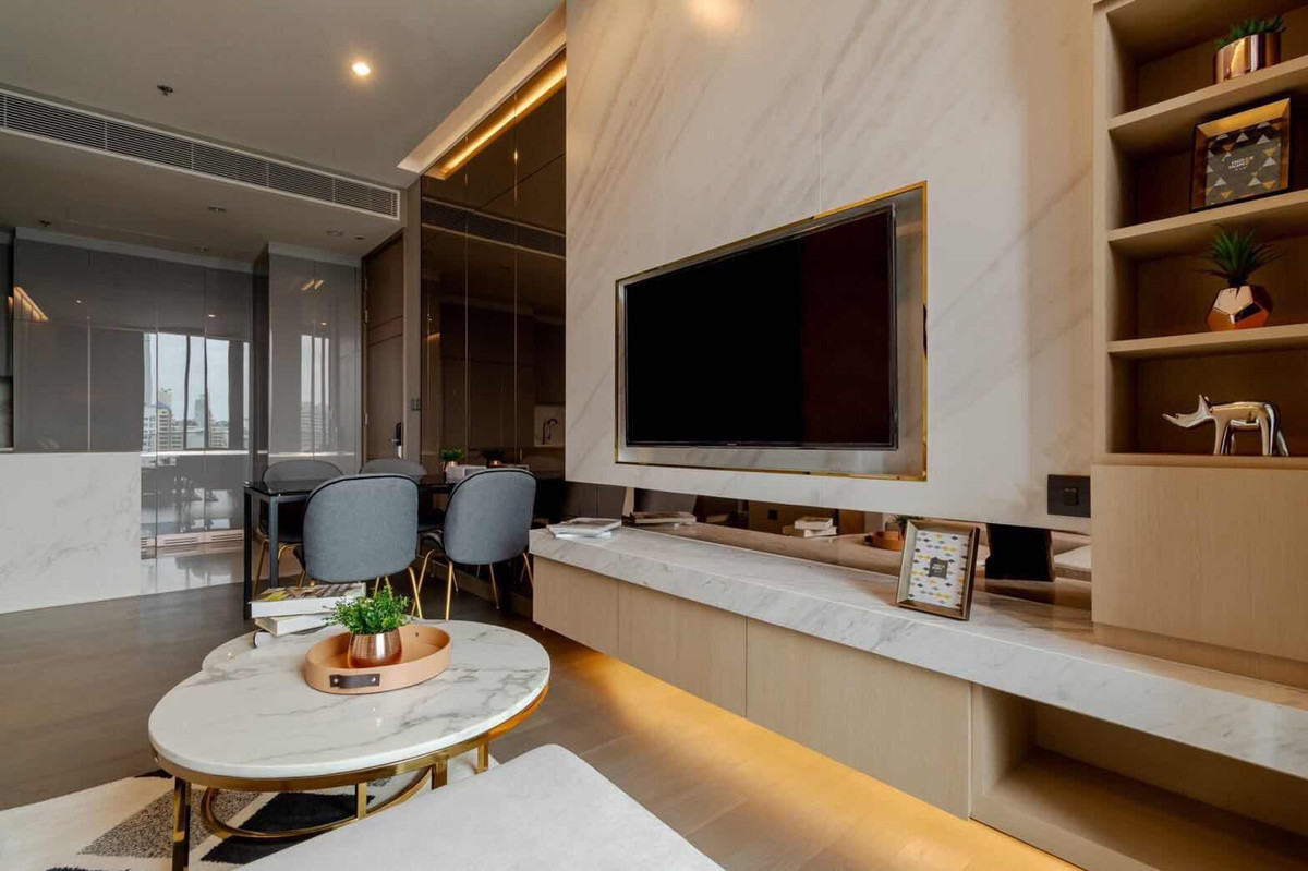 ให้เช่าคอนโดพระราม 9 เพชรบุรีตัดใหม่ RCA : หรูหราใจกลางอโศก! The Esse Singha Complex 2 ห้องนอน 77 ตร.ม.