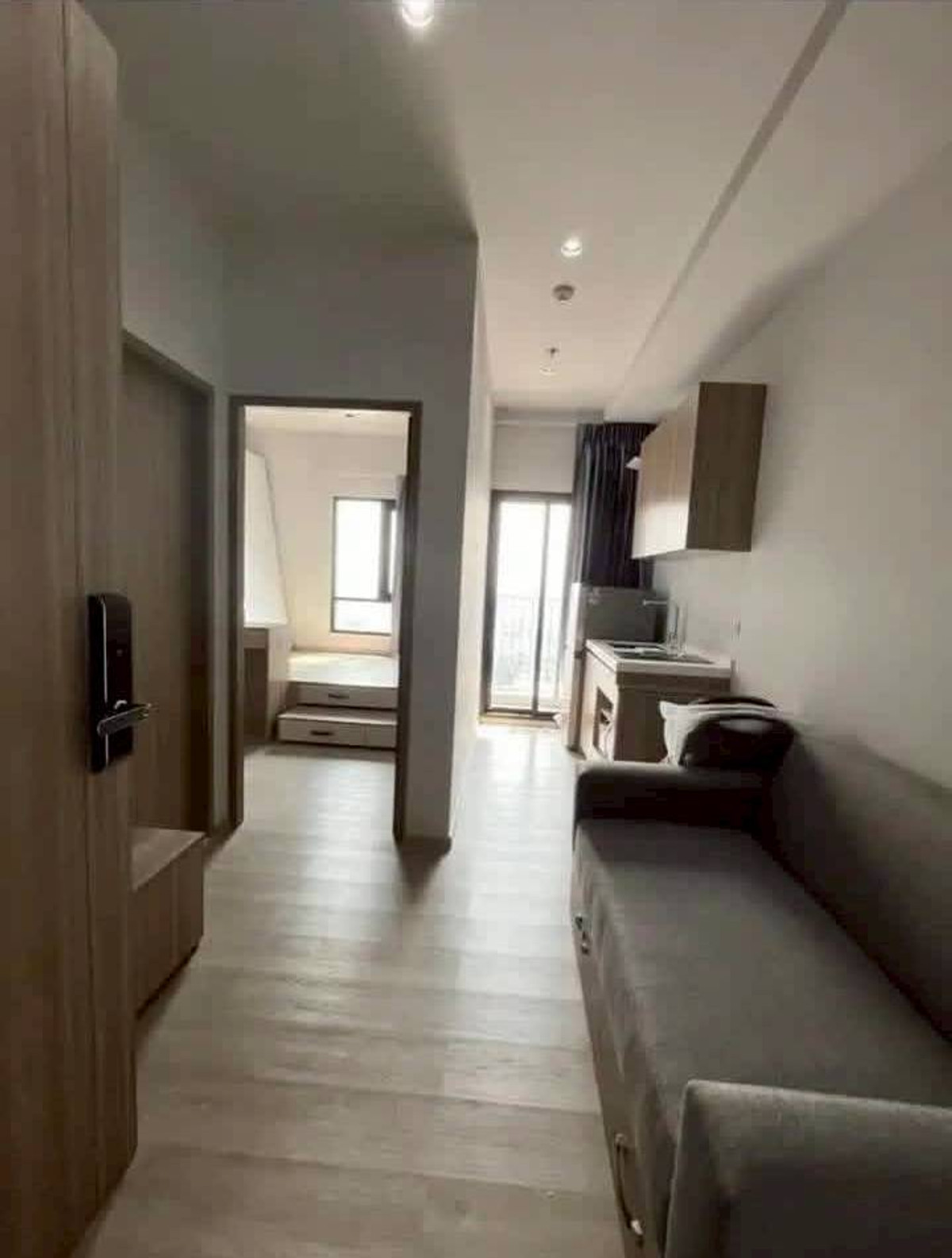 For RentCondoThaphra, Talat Phlu, Wutthakat : ★ Altitude Unicorn Sathorn-Thapra ★ 24 sq m., 14th floor (studio), ★ next to BTS Talat Phlu ★ near The Mall Tha Phra and street food ★ many amenities ★ complete electrical appliances ★