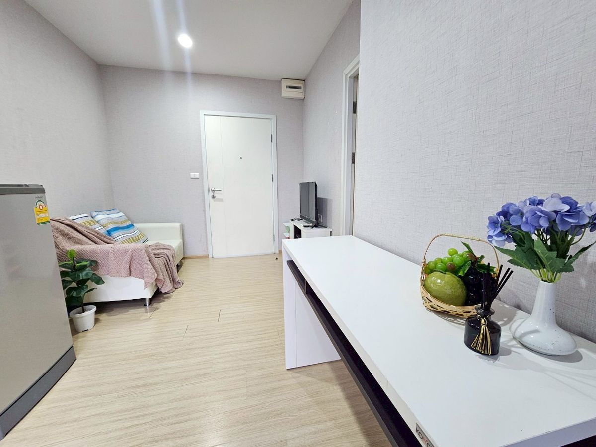 ให้เช่าคอนโดปิ่นเกล้า จรัญสนิทวงศ์ : วางฝันได้ตามใจที่โต๊ะเขียนหนังสือพับได้ เดินทางไปมธสะดวก คอนโด Plum Condo Pinklao Station