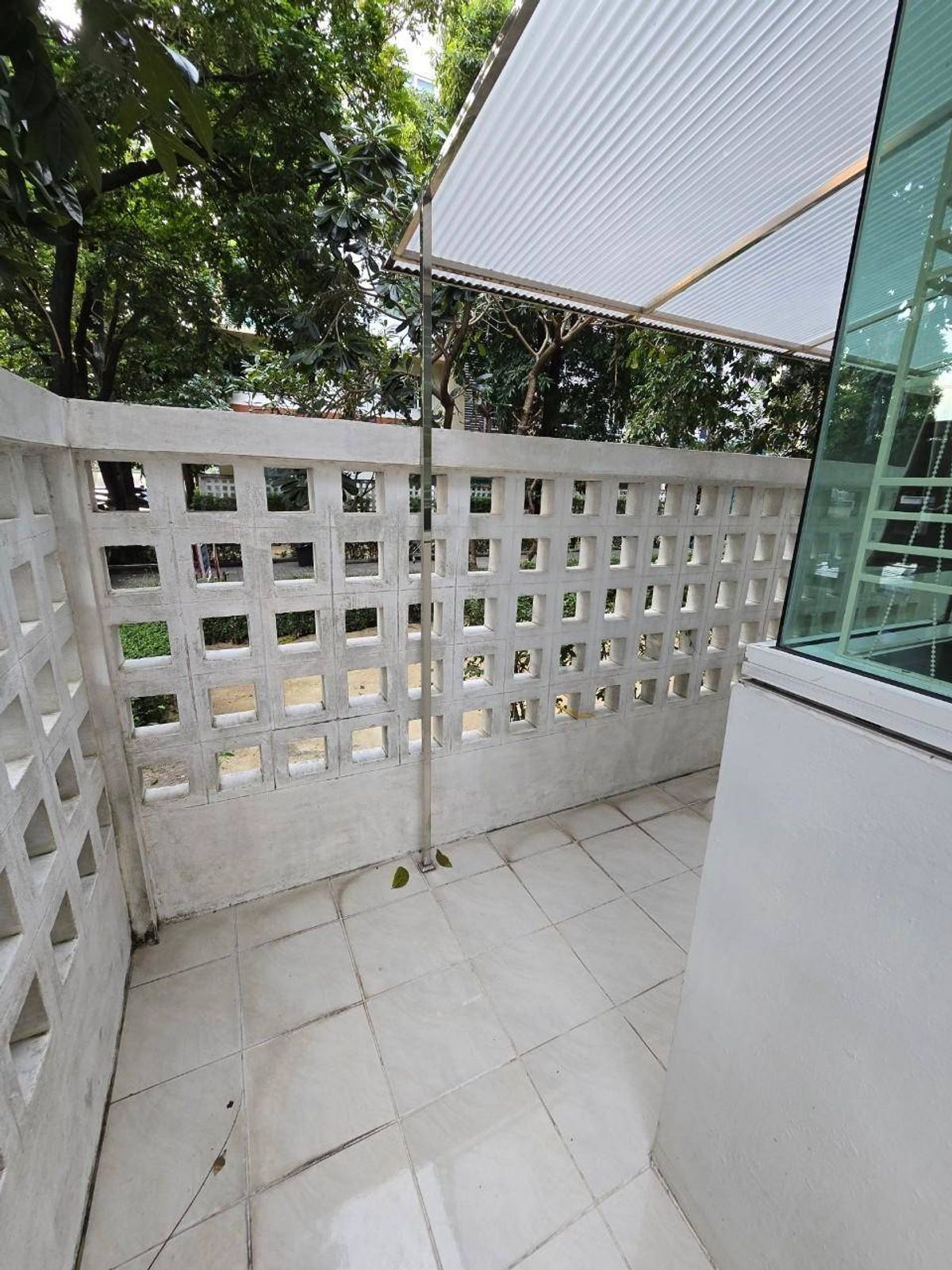 For SaleCondoThaphra, Talat Phlu, Wutthakat : Area 74 sqm, near BTS Wutthakat, only 4 kilometers Metro Park Sathorn Phase 2/1