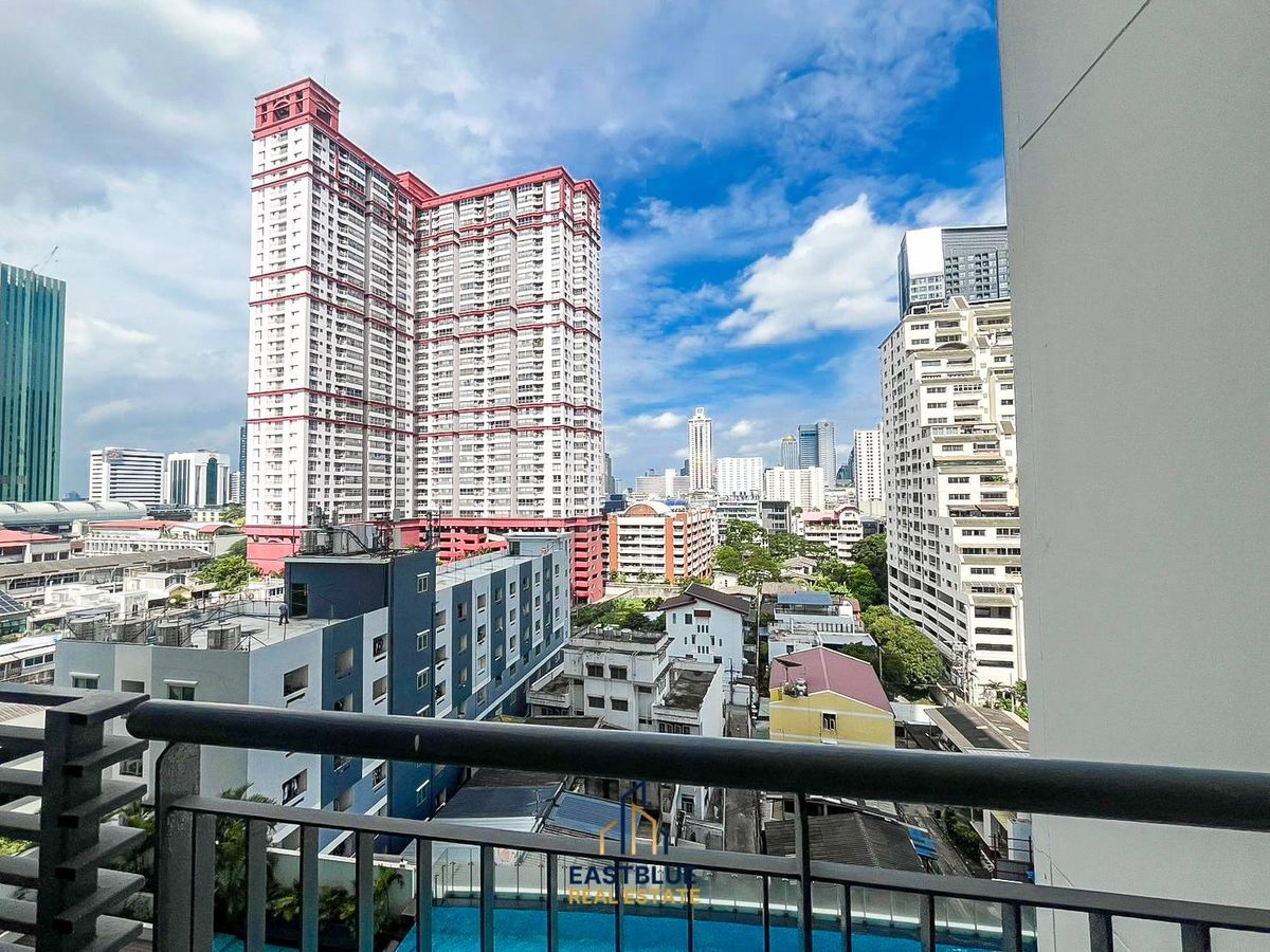 ขายคอนโดราชเทวี พญาไท : ขายด่วน! เจ้าของรีบมาก ห้องเพิ่งถ่ายอัพเดตสด ๆ ร้อน ๆ ค่า เจ้าของแบ่งเป็น 2 นอน หากใครไม่ชอบสามารถเอาออกได้นะคะ เป็นผนังเบา ขอคนอยากได้จริงราคาคุยได้ค่ะ  ชั้นไม่สูงมาก วิวสระด้วย หายากแล้ว สนใจติดต่อเซลล์ประจำโครงการ 0876358339 