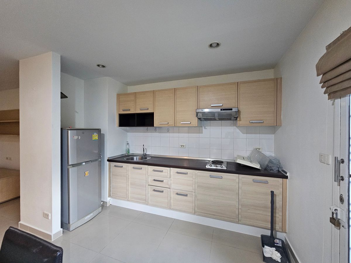 For SaleCondoThaphra, Talat Phlu, Wutthakat : Area 74 sqm, near BTS Wutthakat, only 4 kilometers Metro Park Sathorn Phase 2/1