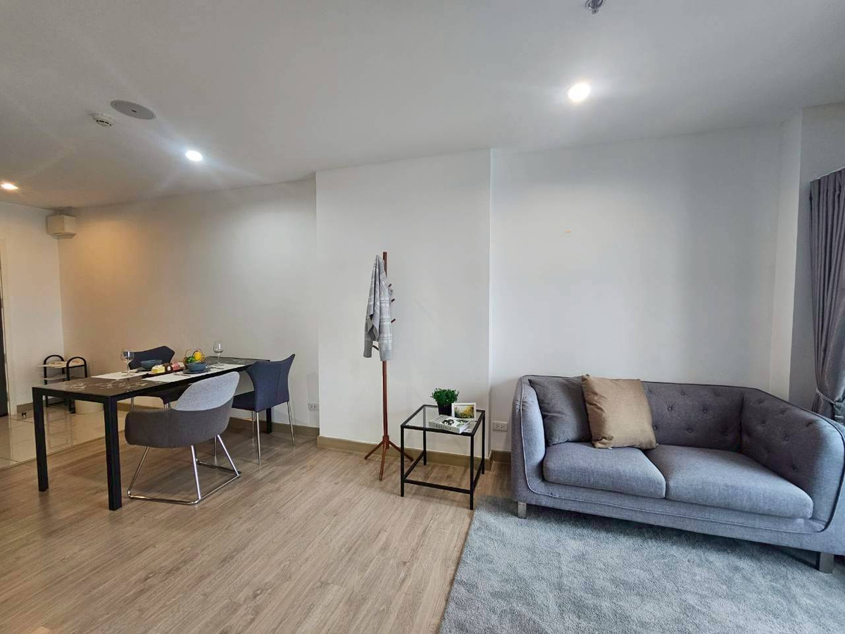 ให้เช่าคอนโดปิ่นเกล้า จรัญสนิทวงศ์ : ออฟฟิศลอยฟ้า! 2 นอน ห้องมุม ชั้น 23 วิวสวย ลำโพง Bluetooth ที่ธนา แอสโทเรีย