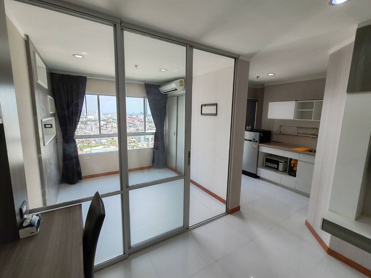 For SaleCondoRattanathibet, Sanambinna : Fully Renovated, Move-In Ready!!! For Sale: LUMPINI PARK Rattanathibet-Ngamwongwan Condo Size: 26.09 sq.m., 30th floor, unobstructed city view, no direct sunlight Fully equipped with appliances, close to MRT Bang Krasor station