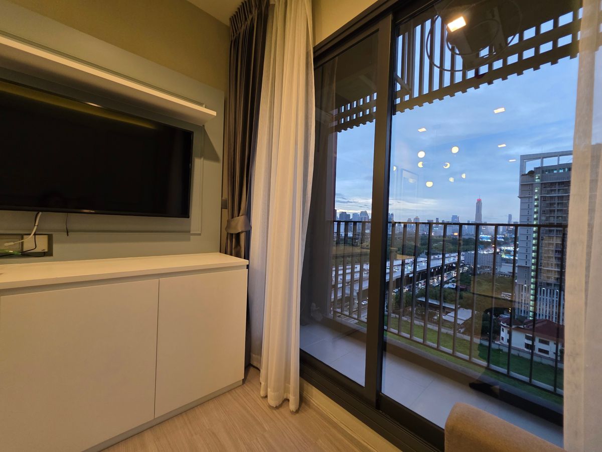 For RentCondoRama9, Petchburi, RCA : Life Asoke Hype for rent, 23,000 baht [PNr250803]