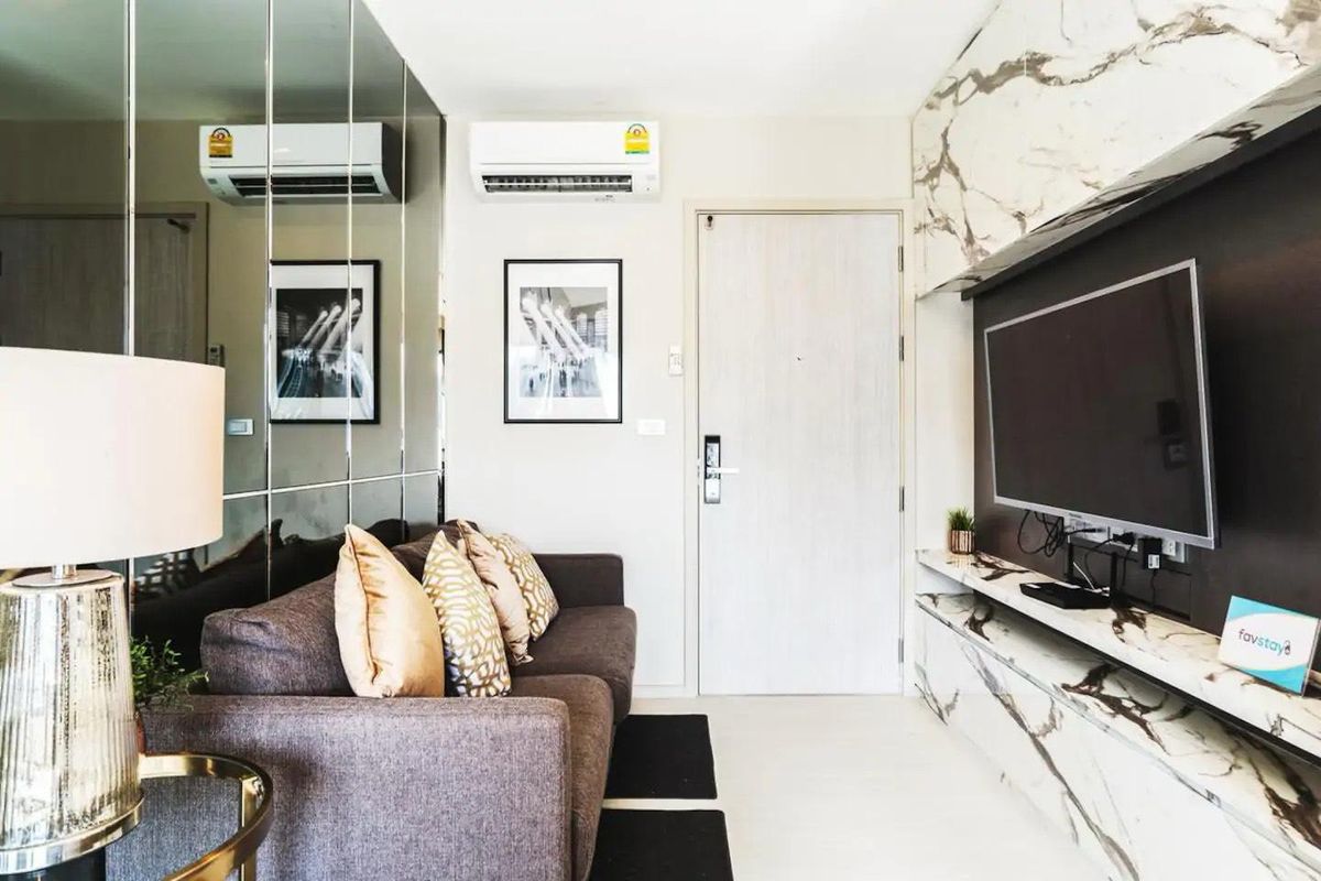 For RentCondoSukhumvit, Asoke, Thonglor : (For Rent) Good Price!  1 Bed 1 Bath 34 Sqm. Fully furnished